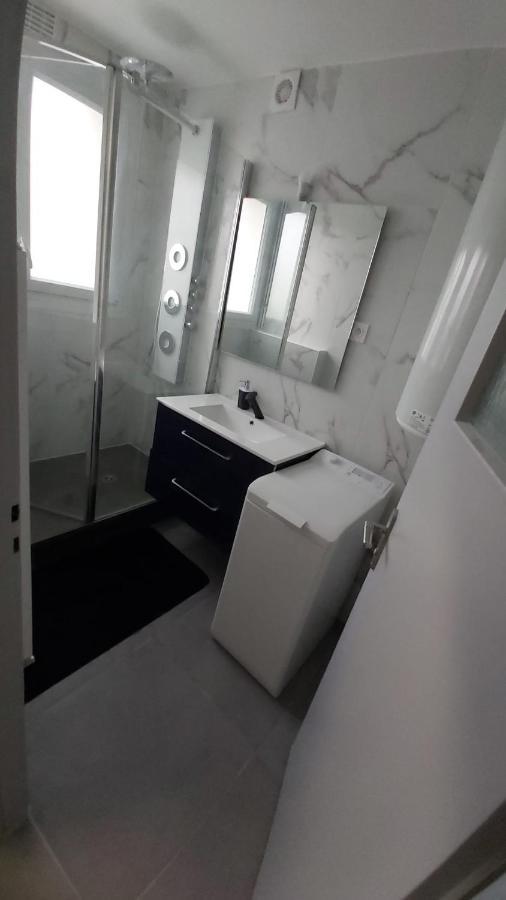 F3 Appartement 2 Chambre Un Salon Avec Wifi Saint-Jean-de-la-Ruelle Exterior foto